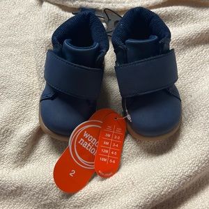 Nwt Wonder Nation adjustable non-marking outsole shoes sz 2